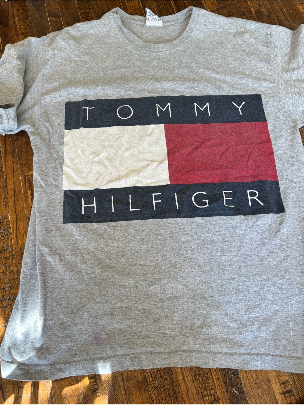 Tommy Hilfiger Gray Short Sleeve Tee with Red and Cream Flag Graphic